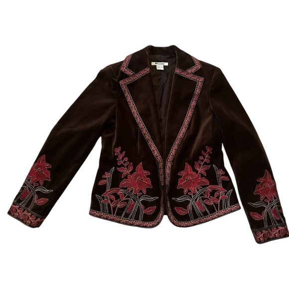 NVCARD size 12, Elegant velvet Brown Embroidered Jacket, Hook eye closure - Picture 2 of 11